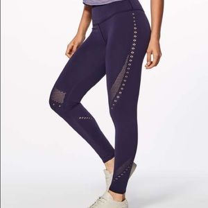 Lululemon Reveal 7/8 Tight Navy